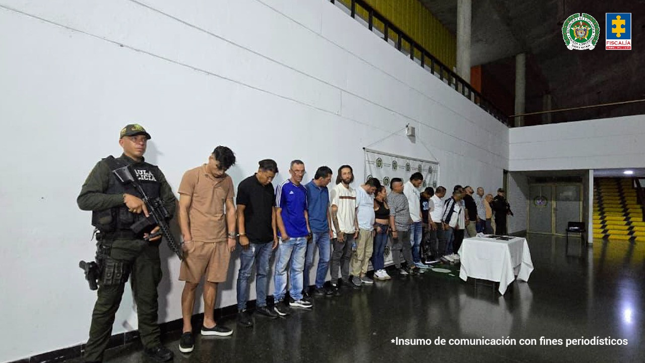 Cárcel para a 21 presuntos extorsionistas que tenían atemorizados a comerciantes y trabajadoras sexuales en Medellín