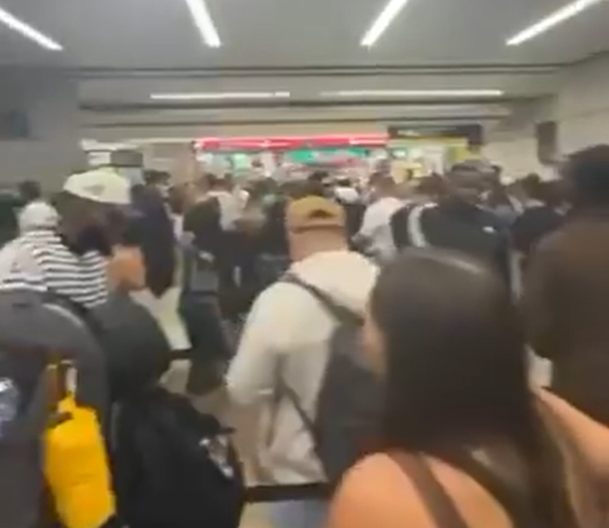 Migración Colombia responde a denuncias por demoras en el aeropuerto José María Córdova