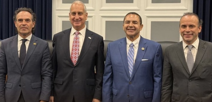 Fico Gutiérrez cerró agenda en Washington: críticas a Petro y compromisos para Medellín