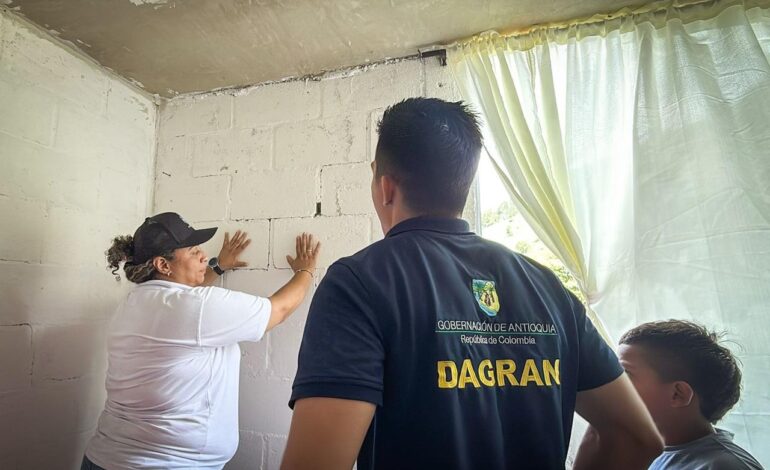 Dagran evalúa daños en viviendas de Frontino tras sismos con epicentro en Uramita