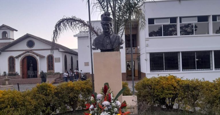 Institución Educativa María Josefa Marulanda en La Ceja suspendió clases por falta de personal de aseo