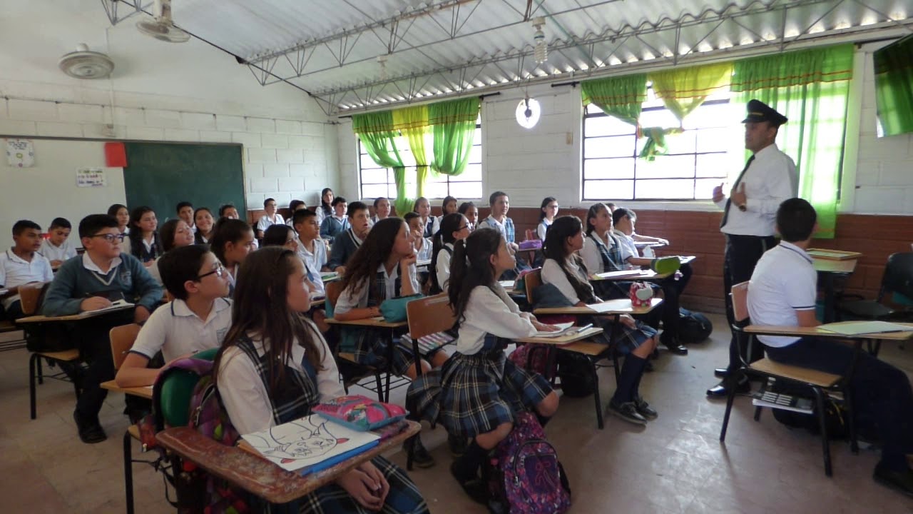 Gobernación de Antioquia advierte que no pagará a docentes que no trabajen y exige normalidad académica