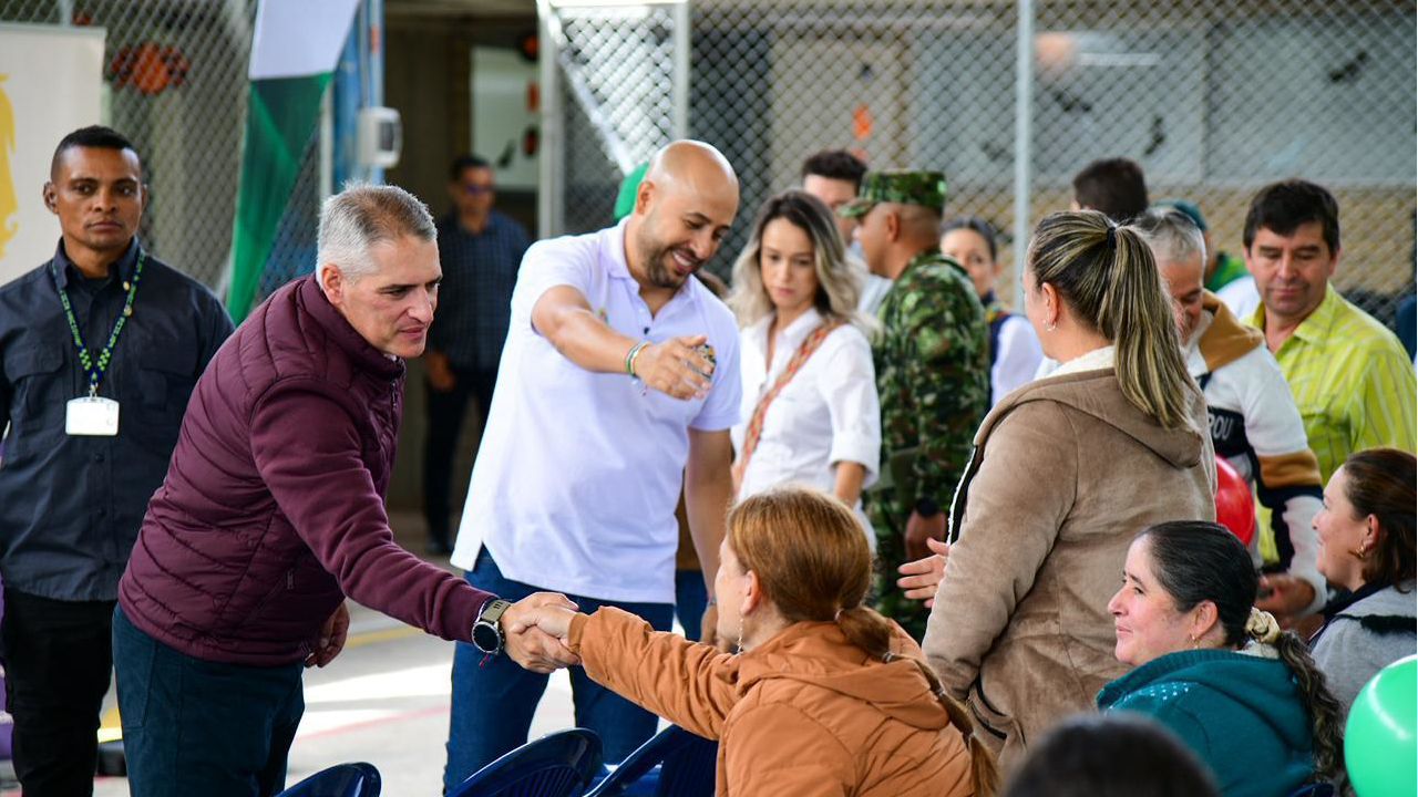 Gobernación y fundaciones entregan nuevas obras en escuelas de El Carmen de Viboral