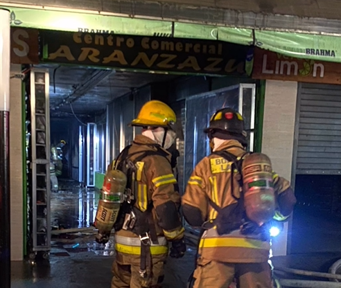Incendio estructural en el edificio Aranzazu obligó evacuación en zona centro de La Ceja