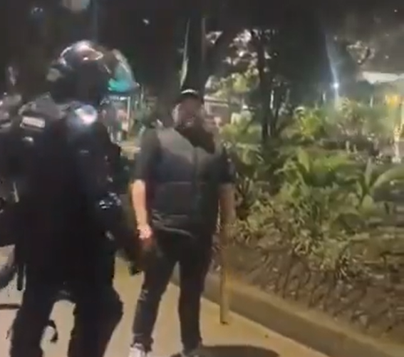 Polémica en Medellín: concejal Gury Rodríguez aparece con bate durante manifestación