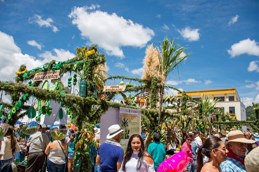 Riñas e intolerancia empañaron parte de las Fiestas del Arco en Abejorral: autoridades reaccionaron de inmediato