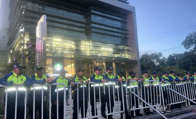Disturbios en marchas de Medellín 2025, intervención de la fuerza pública en El Poblado.
