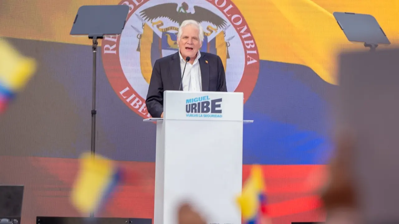 «Voy a darlo todo por Colombia, no tengo miedo, he perdido casi todo y voy a darlo todo por mi país»: Miguel Uribe