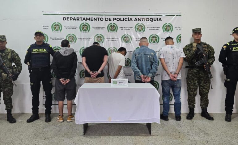Policía Antioquia captura seis personas en operativos conjuntos en San Carlos, Antioquia.
