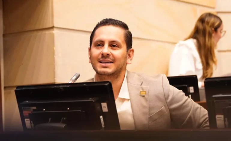 senador Esteban Quintero señala al Gobierno de bloquear el progreso del Oriente antioqueño