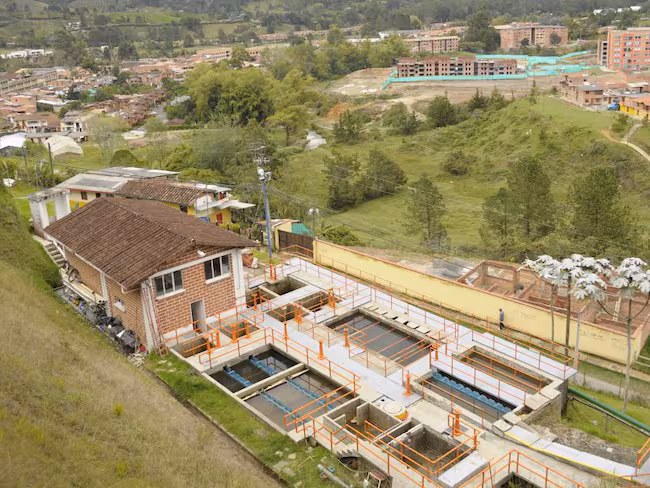 EPM adquiere el 99% de Aguas del Oriente y anuncia nuevas inversiones en El Retiro