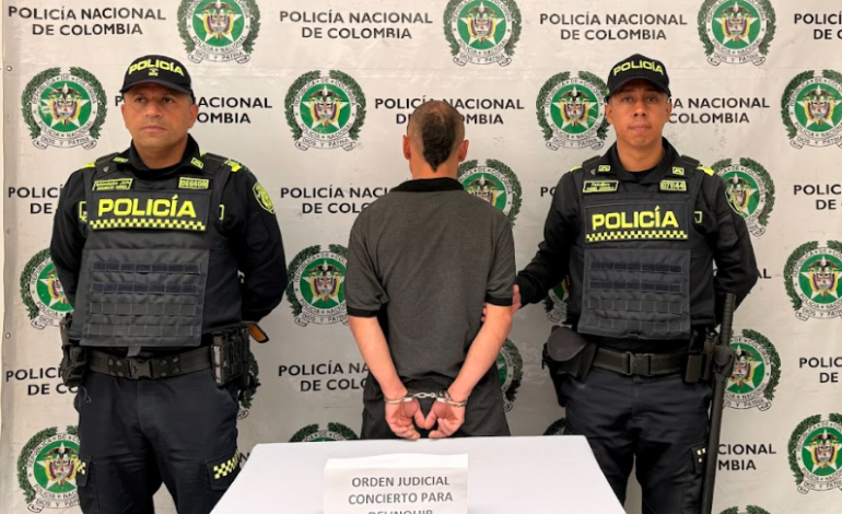 Policía captura en La Ceja a hombre con orden judicial por concierto para delinquir agravado.