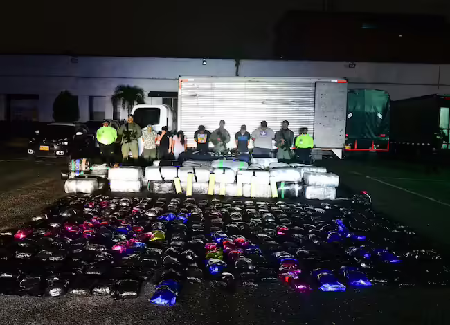 Incautación de seis toneladas de marihuana tipo exotic en operativo contra Los Chatas en Girardota.