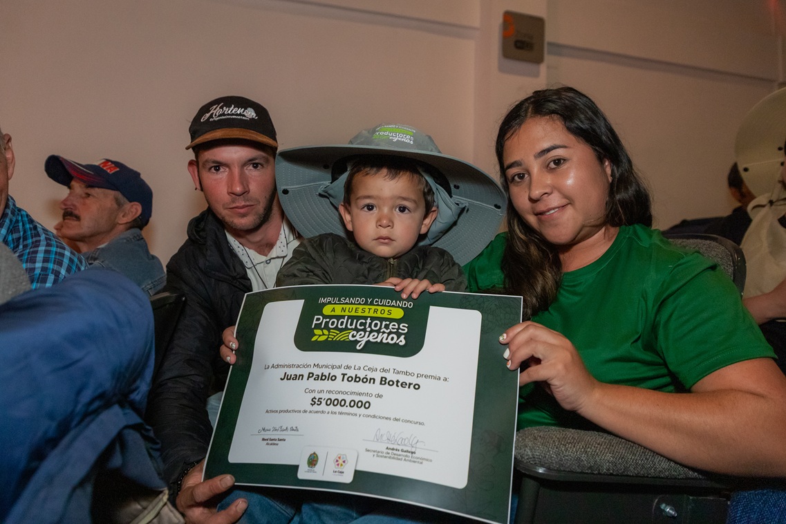 La Ceja impulsa la innovación y fortalece su campo con más de $125 millones en premios