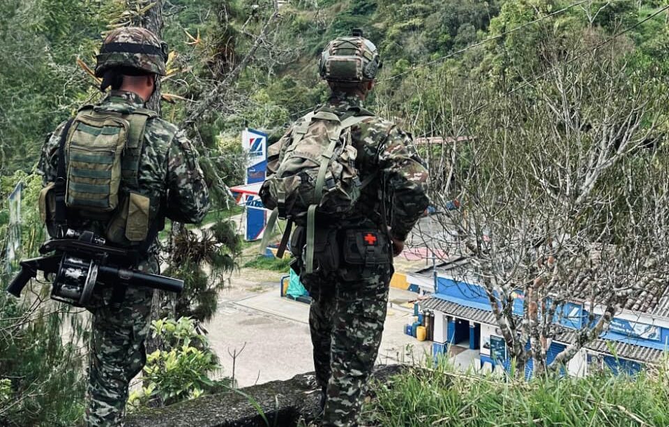 Cerraron bomba de gasolina en Nariño, Antioquia, tras intimidaciones de grupos ilegales del Clan del Oriente