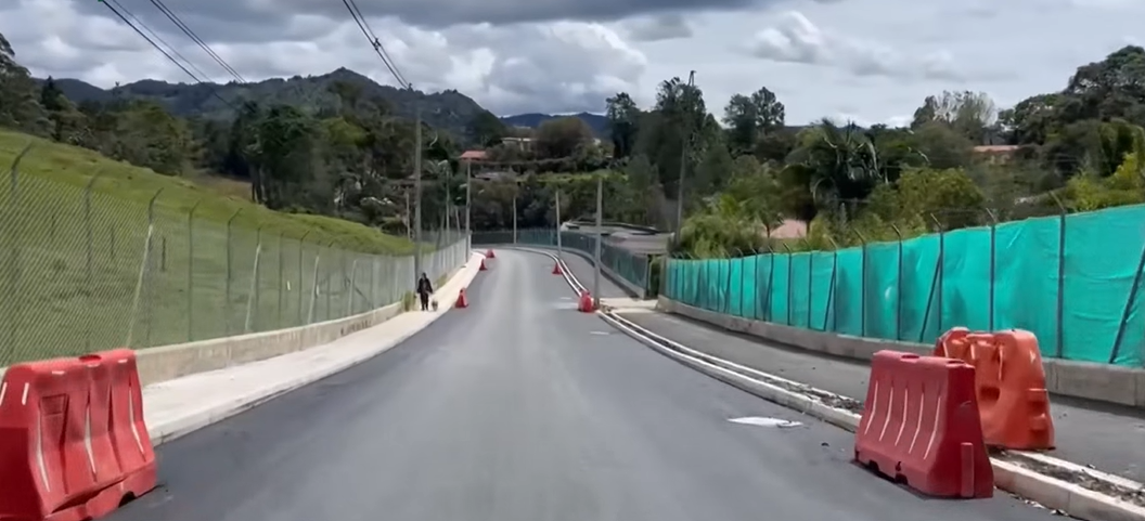 Alcaldía de El Retiro finalizará las obras de la vía Carabanchel – La María tras años de retrasos