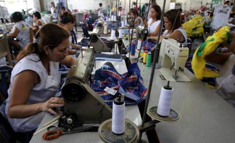 Desde el 25 de diciembre cambia la jornada laboral en Colombia a 44 horas semanales.