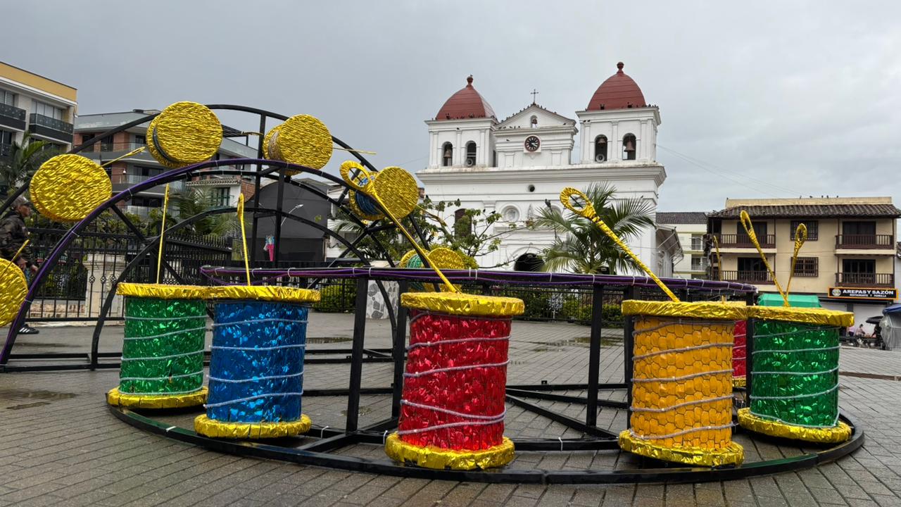 Así será el encendido del alumbrado navideño 2025 en El Santuario: tradición, comercio y unión de las colonias