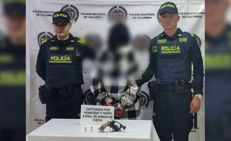 Adolescente dio aviso a la Policía luego de que su madre, al parecer, disparara contra el padre; sucedió en Antioquia