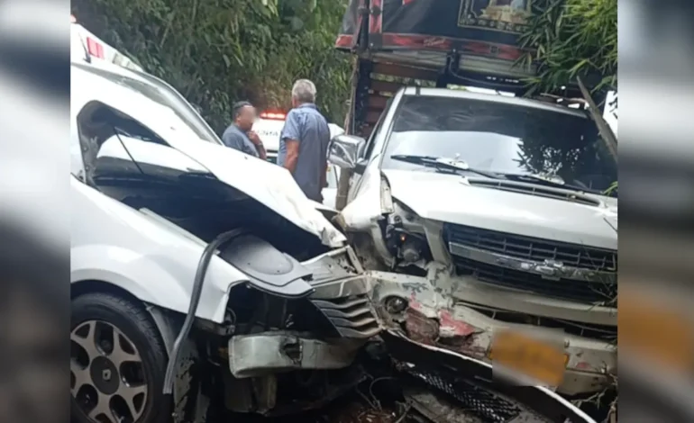 Cinco personas resultaron lesionadas tras accidente en el sector La Pastora, en jurisdicción de La Ceja