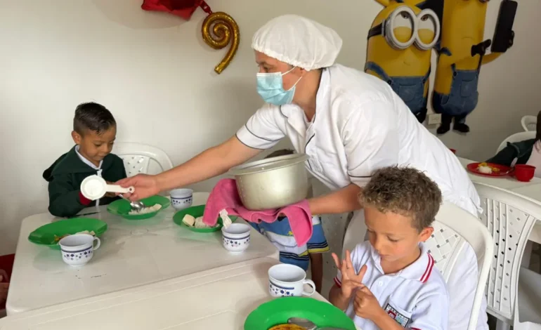 El Santuario arranca el año escolar con alimentación garantizada para miles de estudiantes