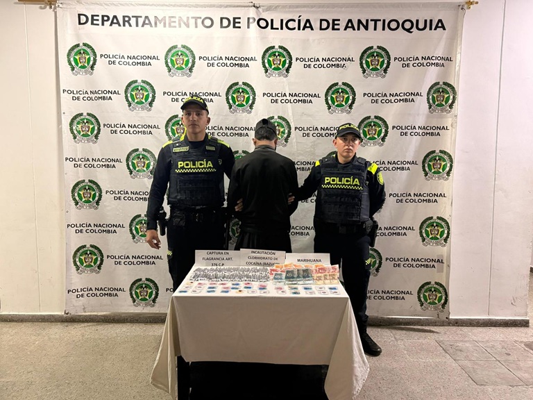 Nuevo golpe al microtráfico en La Ceja: capturado un hombre y decomisan drogas y dinero en operativo policial