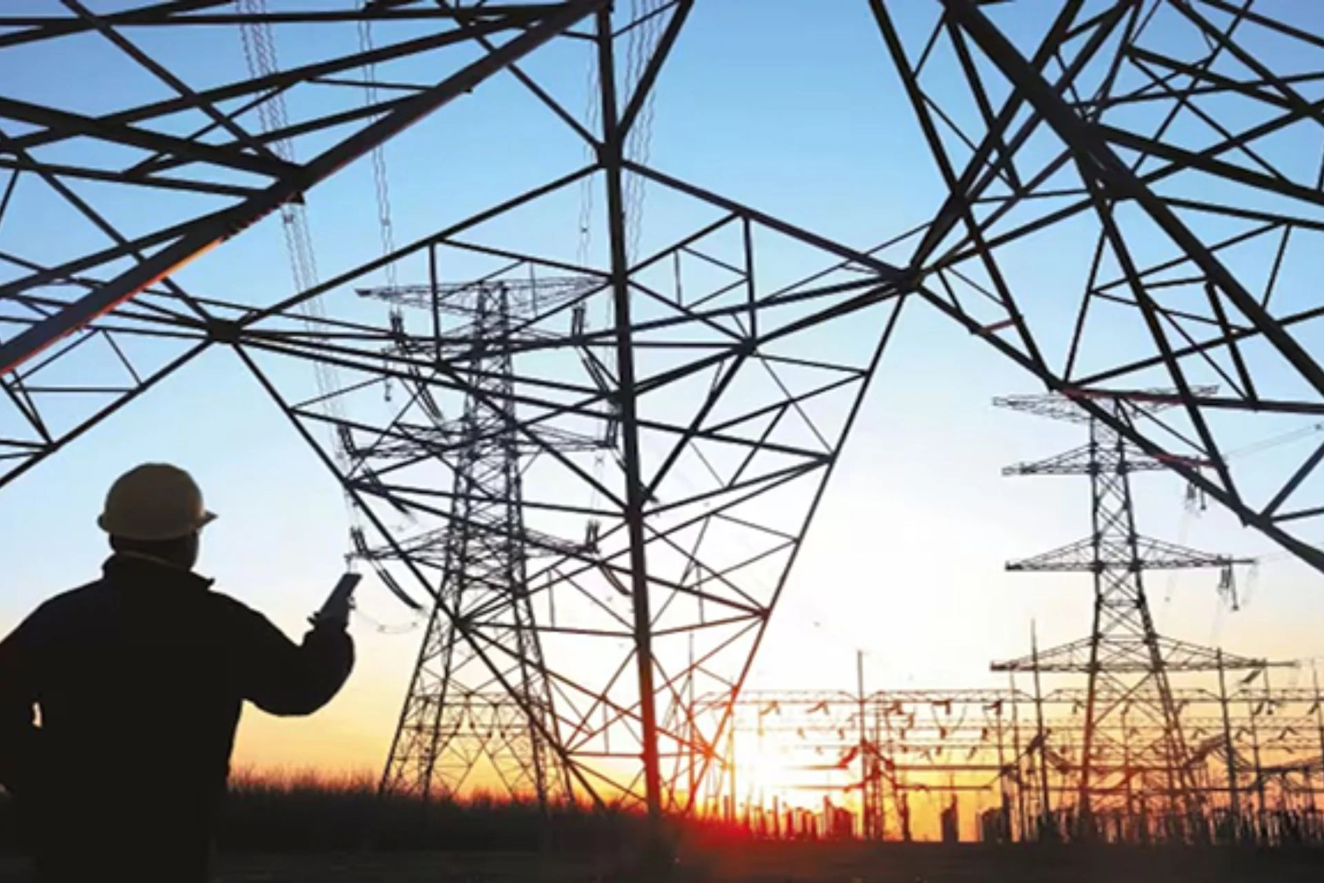 Colombia toma fuerte respuesta económica a Ecuador: suspende venta de energía e impone aranceles por tensiones comerciales