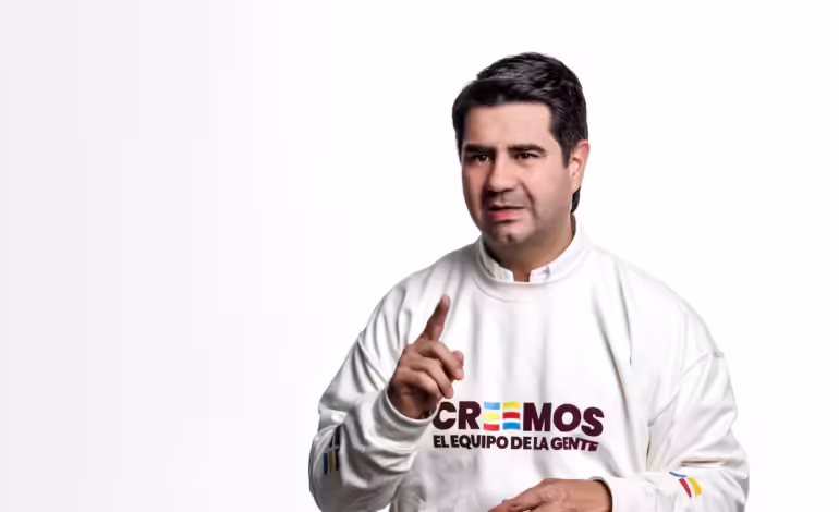 Simón Molina anuncia denuncia penal contra Gustavo Petro