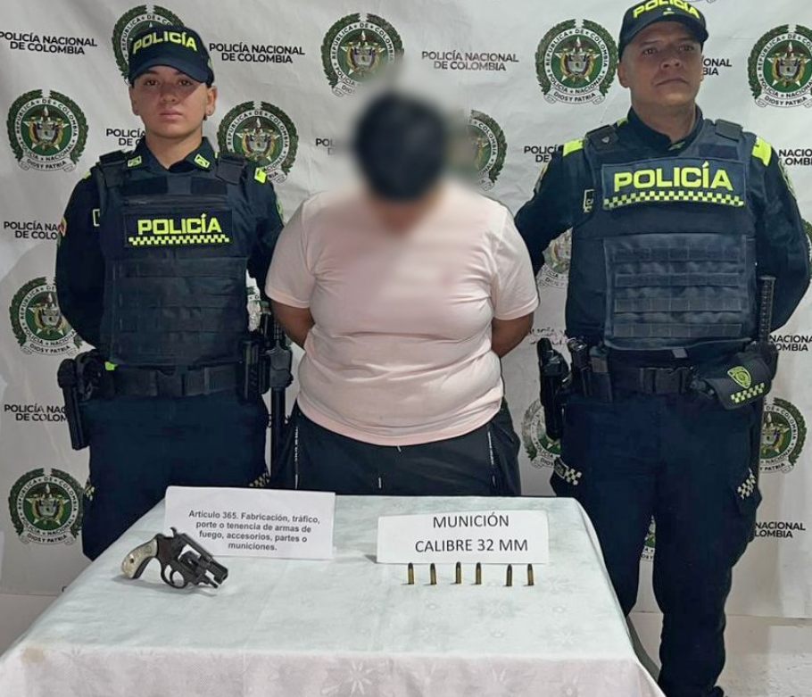 Policía reporta capturas y recuperación de motocicleta en el Oriente Antioqueño