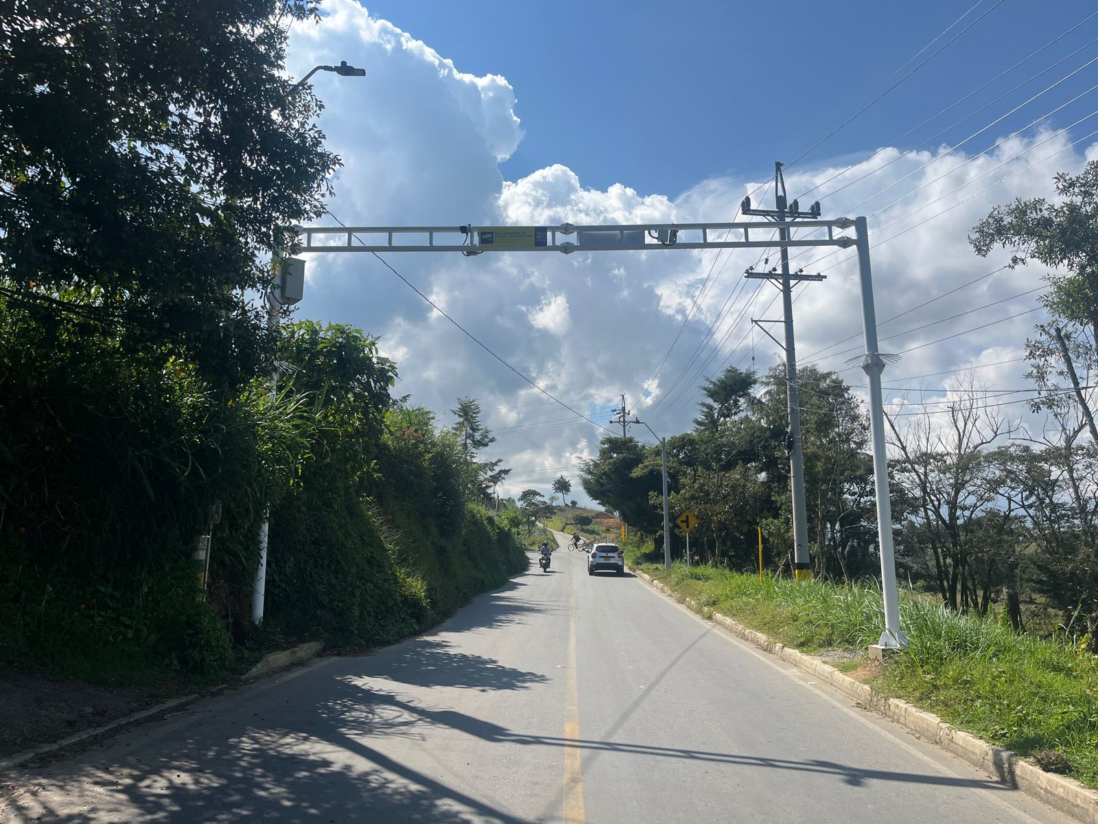 ¿Son fotomultas? Alcaldía se refirió a las cámaras que están en carreteras de acceso a El Carmen de Viboral