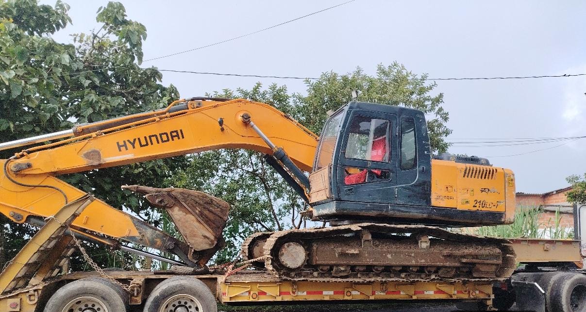 Autoridades decomisaron retroexcavadora que sería usada para minería ilegal en Nariño, Antioquia