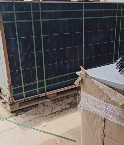 Paneles solares llegan a veredas apartadas de San Carlos y benefician a 18 familias campesinas