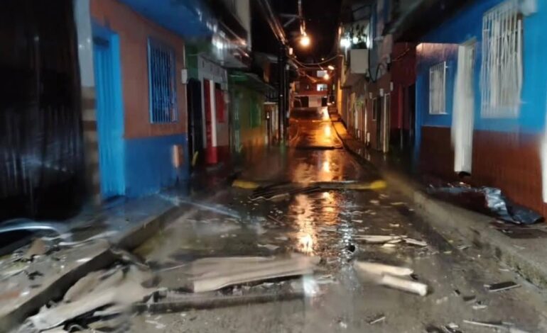 Vendaval sacude a Nariño, Antioquia: viviendas, locales y una capilla resultan afectados