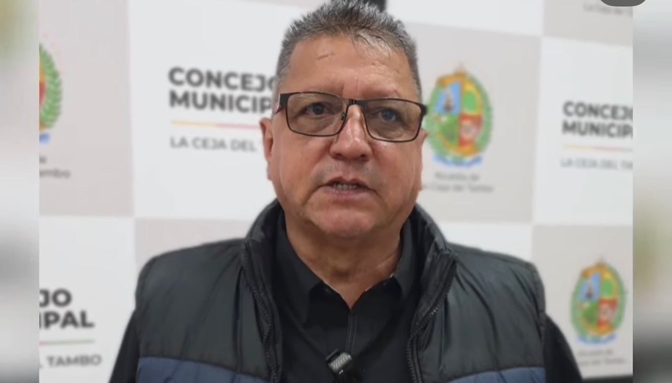 Concejal Arturo Bolívar ofreció disculpas a estudiantes de la I.E. Bernardo Uribe Londoño de La Ceja