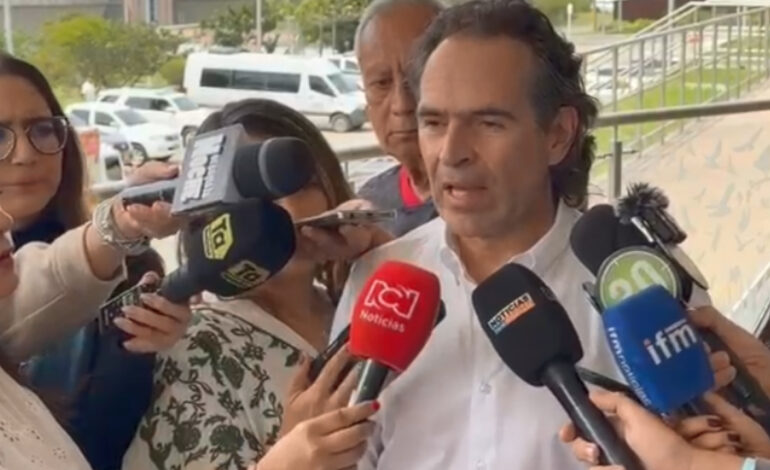 Alcalde de Medellín cuestiona beneficios a criminales bajo la Paz Total