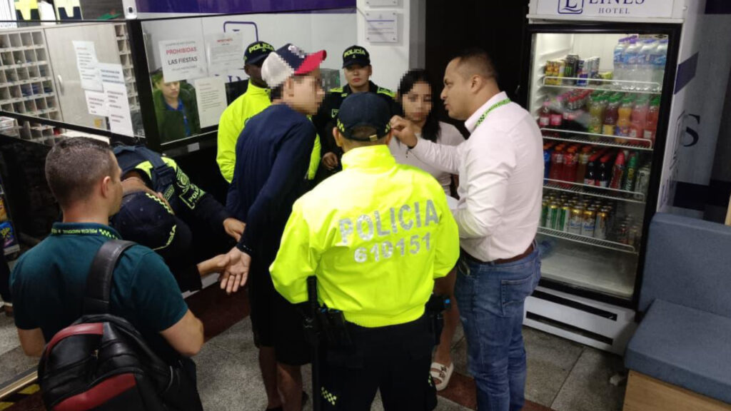 Dos capturados en Medellín tras investigación por situación donde habrían golpeado a niño de 2 años