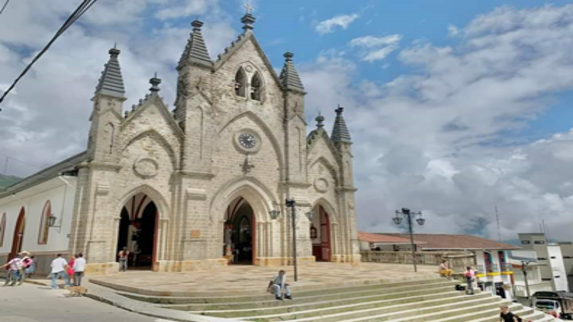 Argelia contará con $8.000 millones para construir vías rurales en placa huella