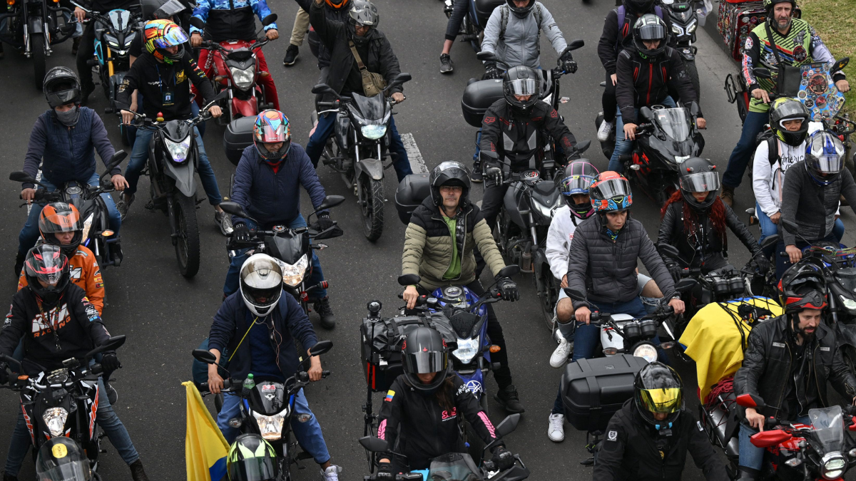 Más de la mitad de las motos en Colombia circula sin SOAT vigente