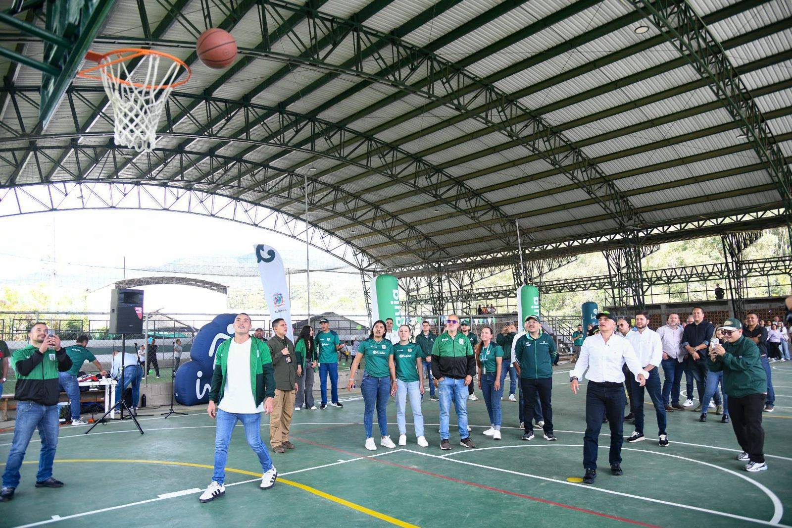 El Retiro cuenta con nuevo Entorno Deportivo Seguro en la Unidad Alterna