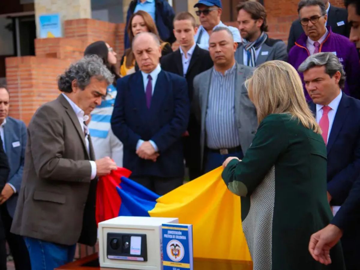 Registraduría avala comité “anticonstituyente” de Fajardo para recoger firmas