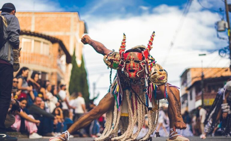 Abren convocatoria para el Carnaval de Comparsas de El Gesto Noble 2026 en El Carmen de Viboral