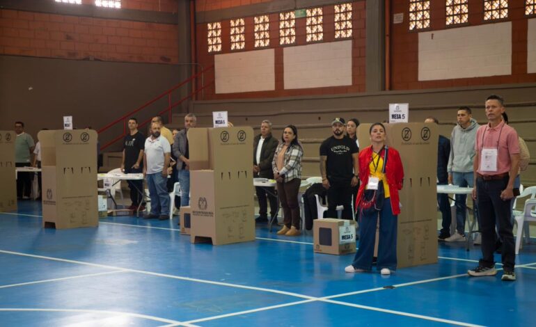 Con drones y refuerzo policial, La Ceja blinda la seguridad durante las elecciones