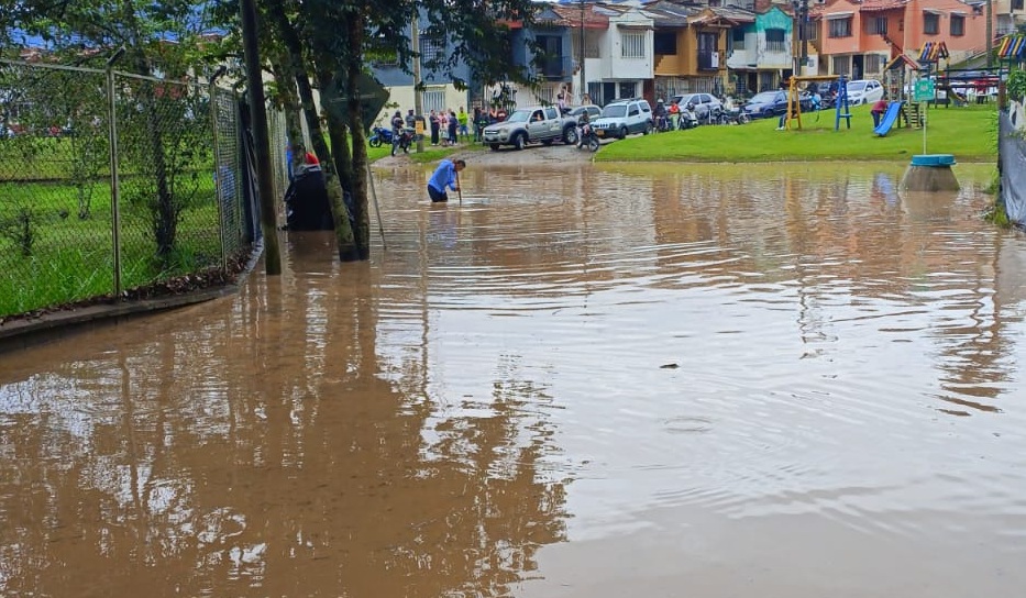 Alcaldía busca solución definitiva para inundaciones en Villa Carmelita tras nuevas lluvias este sábado