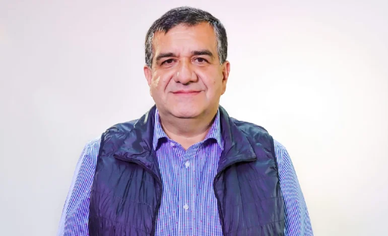Luis Horacio Gallón Arango presenta su renuncia irrevocable como secretario de Infraestructura Física de Antioquia mediante carta dirigida al gobernador Andrés Julián Rendón.