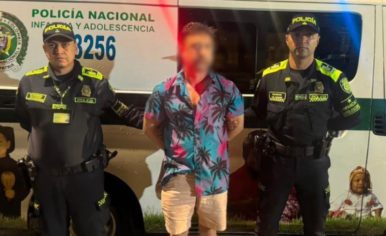 Operativo policial en Medellín contra la explotación sexual de menores en el Parque Lleras.
