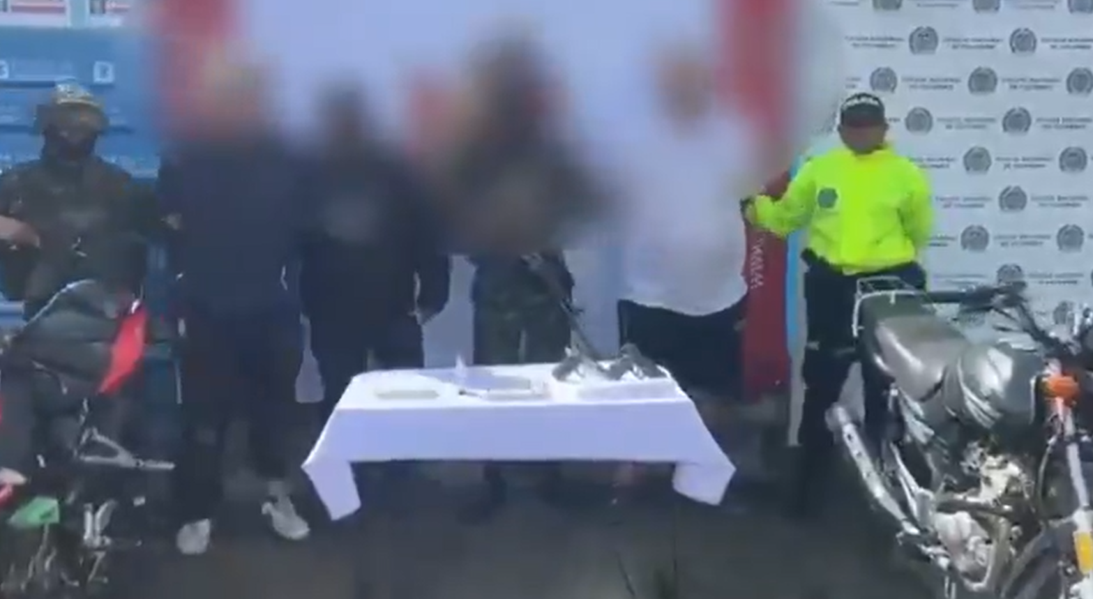 Alias ‘Panadero’, señalado coordinador de homicidios en el Oriente antioqueño, fue capturado junto a alias ‘Peluquero’ en una operación desarrollada en Cocorná.