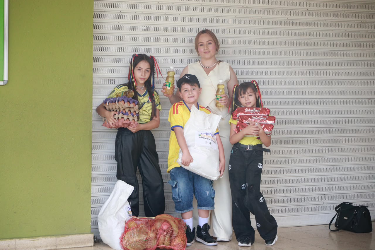 La Ceja entrega 4.500 paquetes alimentarios del PAE durante vacaciones