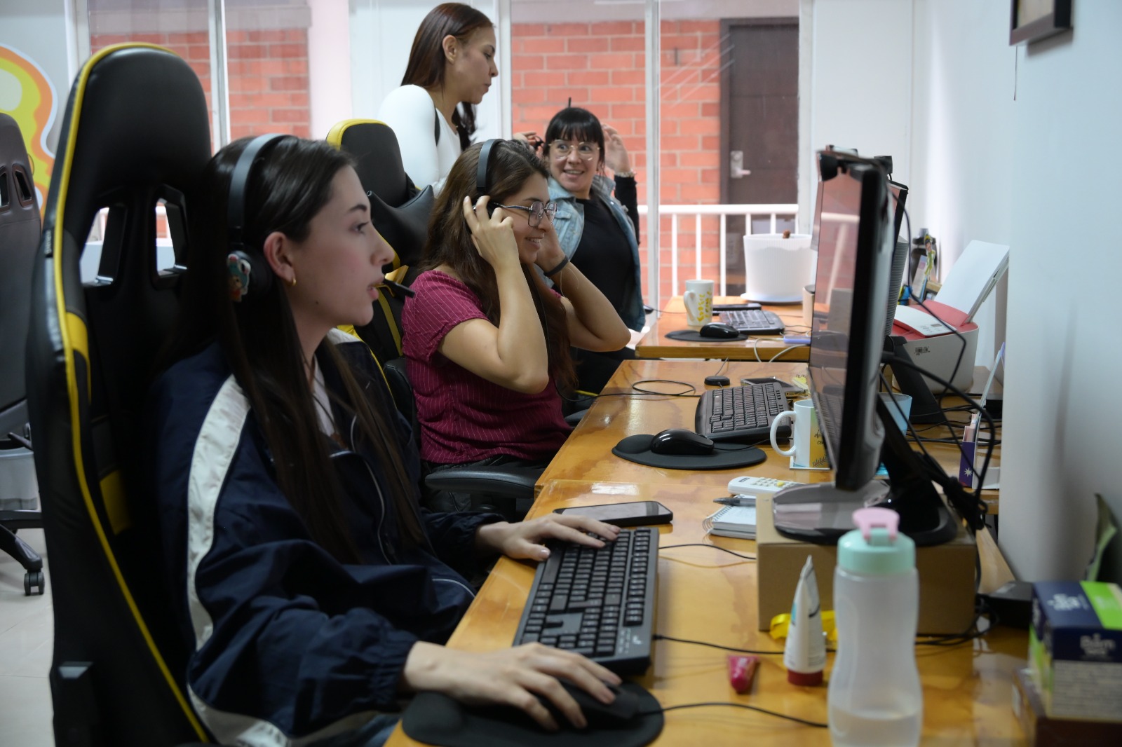 Medellín abre 5.000 cupos gratuitos para estudiar inteligencia artificial con Amazon