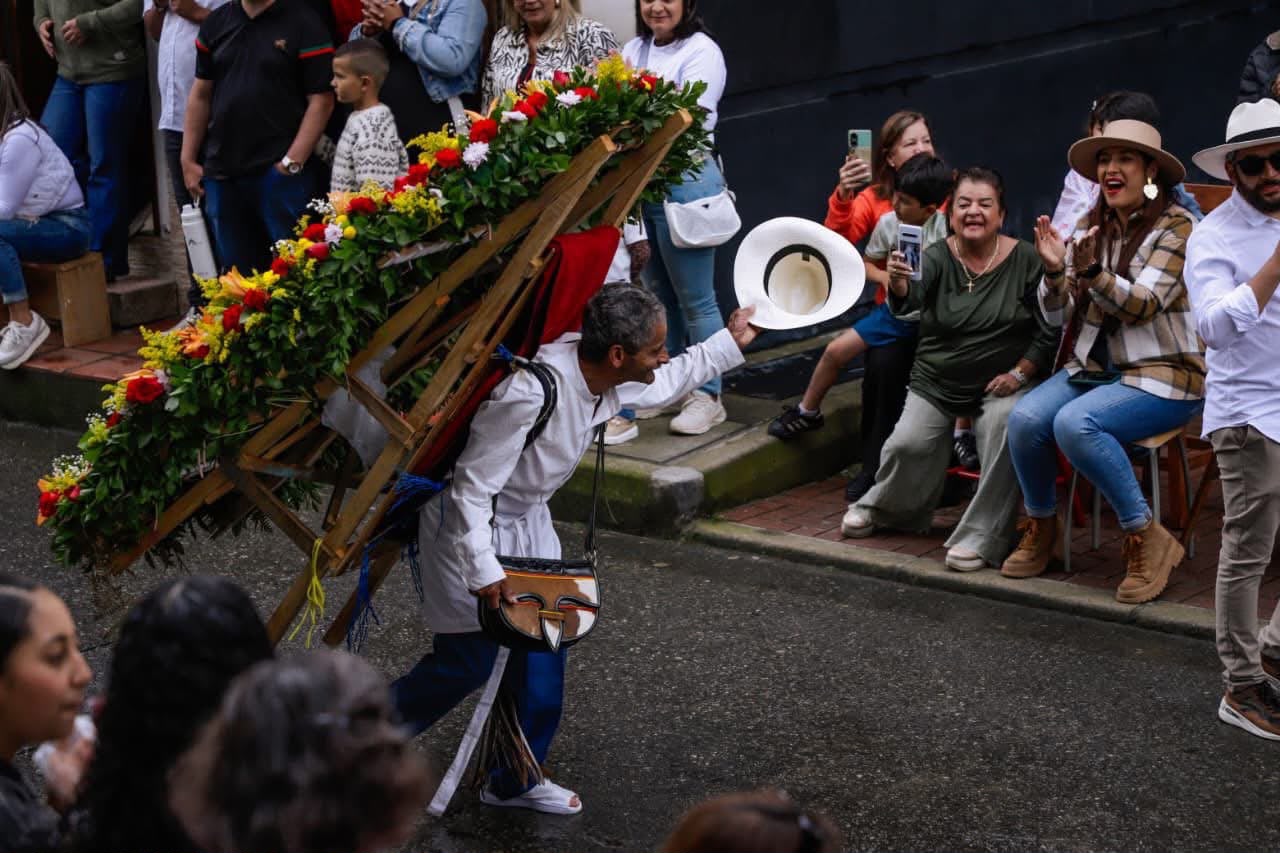 La Ceja abrió inscripciones para el Desfile de Silleteros, Silleteritos y Bicicletas en Flor 2026
