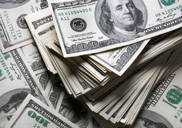 El dólar abrió este 22 de junio en Colombia a $3.438. Conozca las razones de la caída, quiénes ganan, quiénes pierden y qué podría pasar con la tasa de cambio en los próximos meses.
